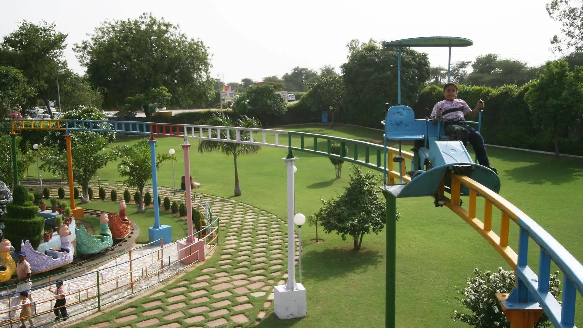 Aapno Ghar Resort & Amusement Park Gurgaon