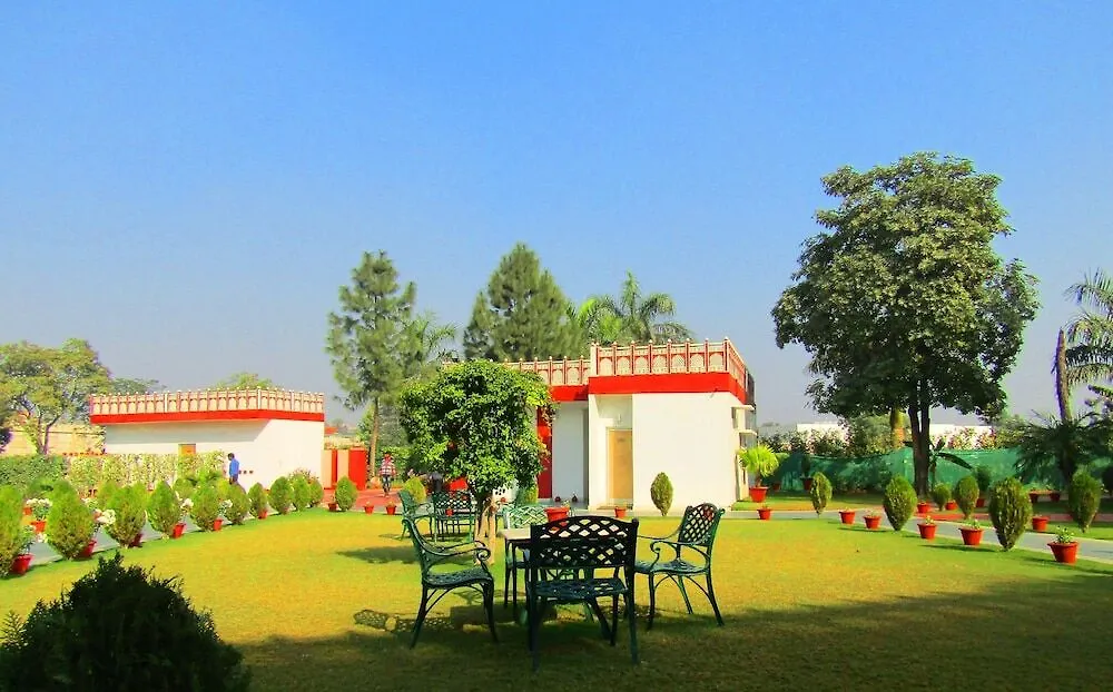 Aapno Ghar Resort & Amusement Park Gurgaon 3*,